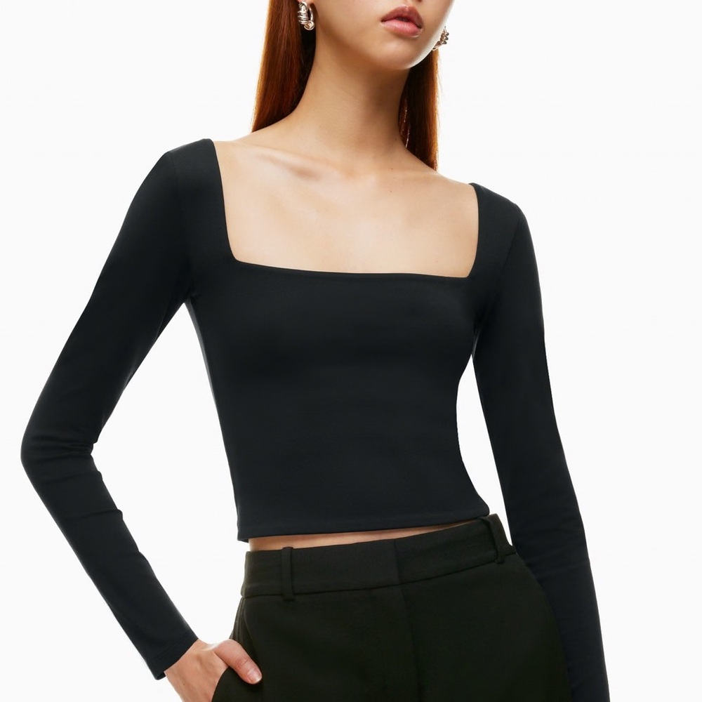 Aritzia Black Contour Square-Neck Long Sleeve Crop Top